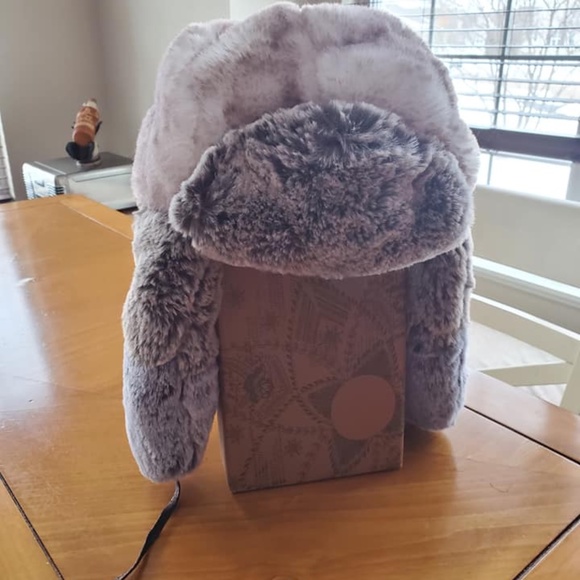 The Hat for the Winter. - Picture 1 of 6